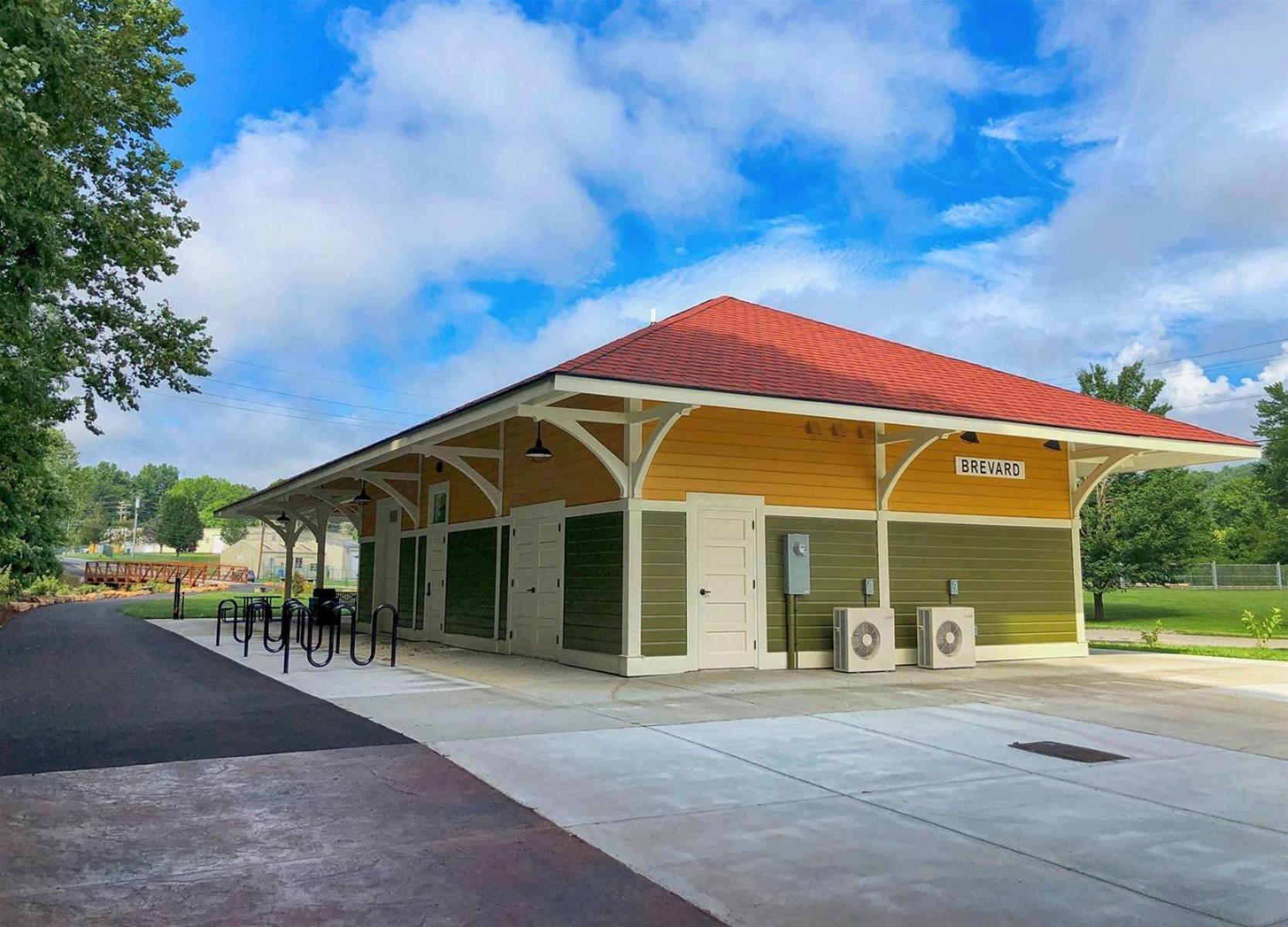 Bike Path Getaway In Town Villa Brevard Ngoại thất bức ảnh